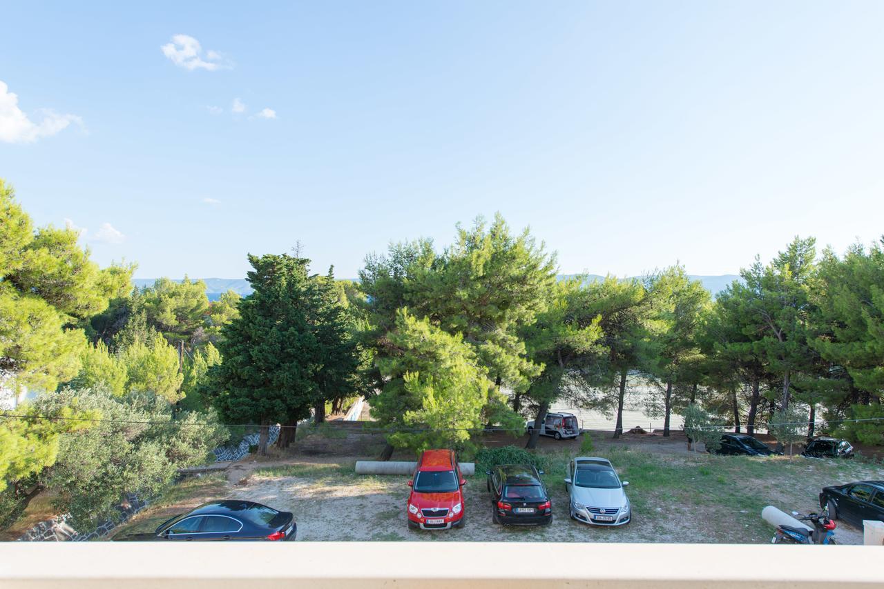 Sun House Apartments Bol Exterior foto